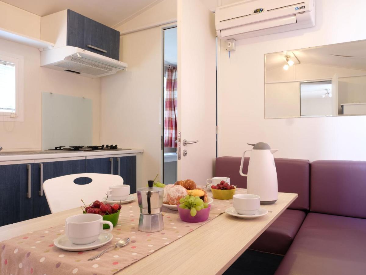 Holiday Home Camping Thurium By Interhome Marina di Schiavonea Kültér fotó